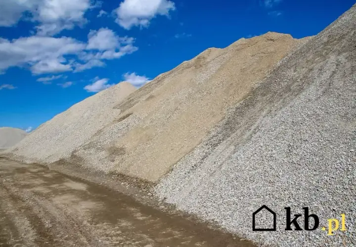 Ile kosztuje kruszywo? Cennik, transport i jak oszczędzać!